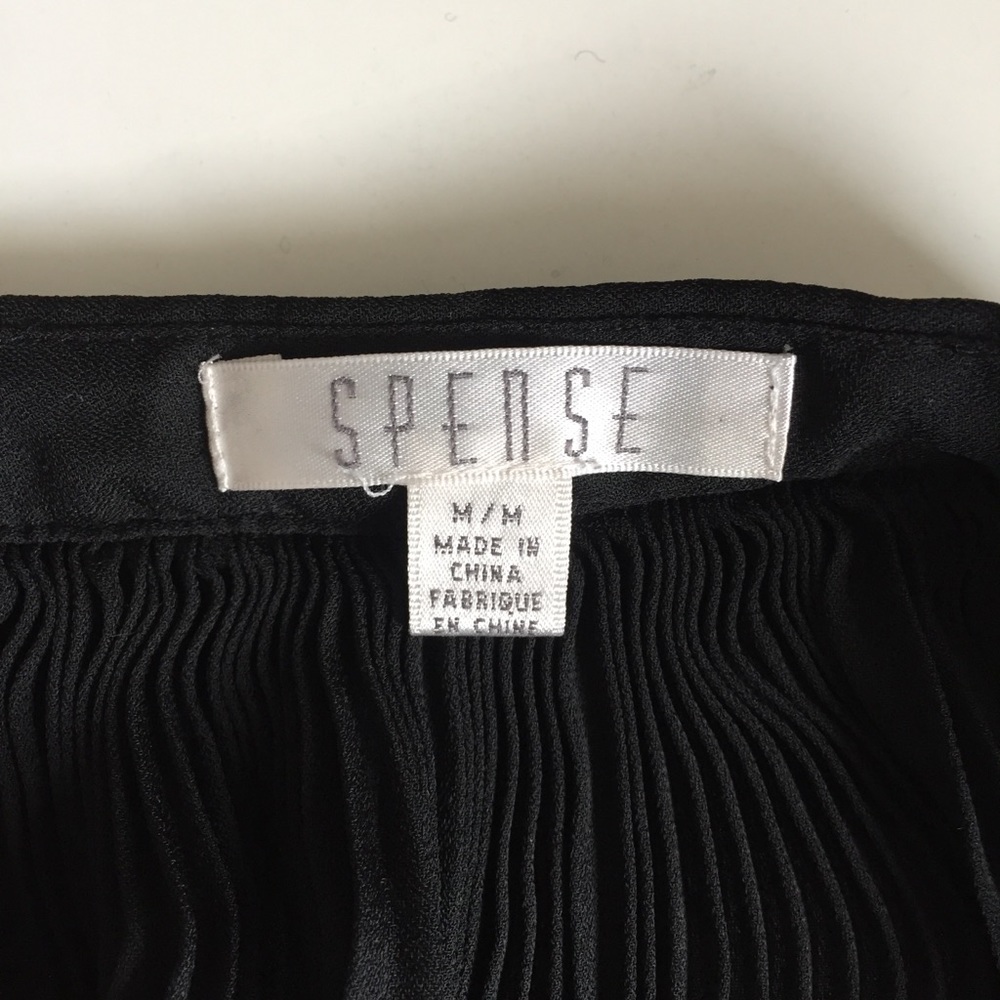 Spense Top - Picture 5 of 5